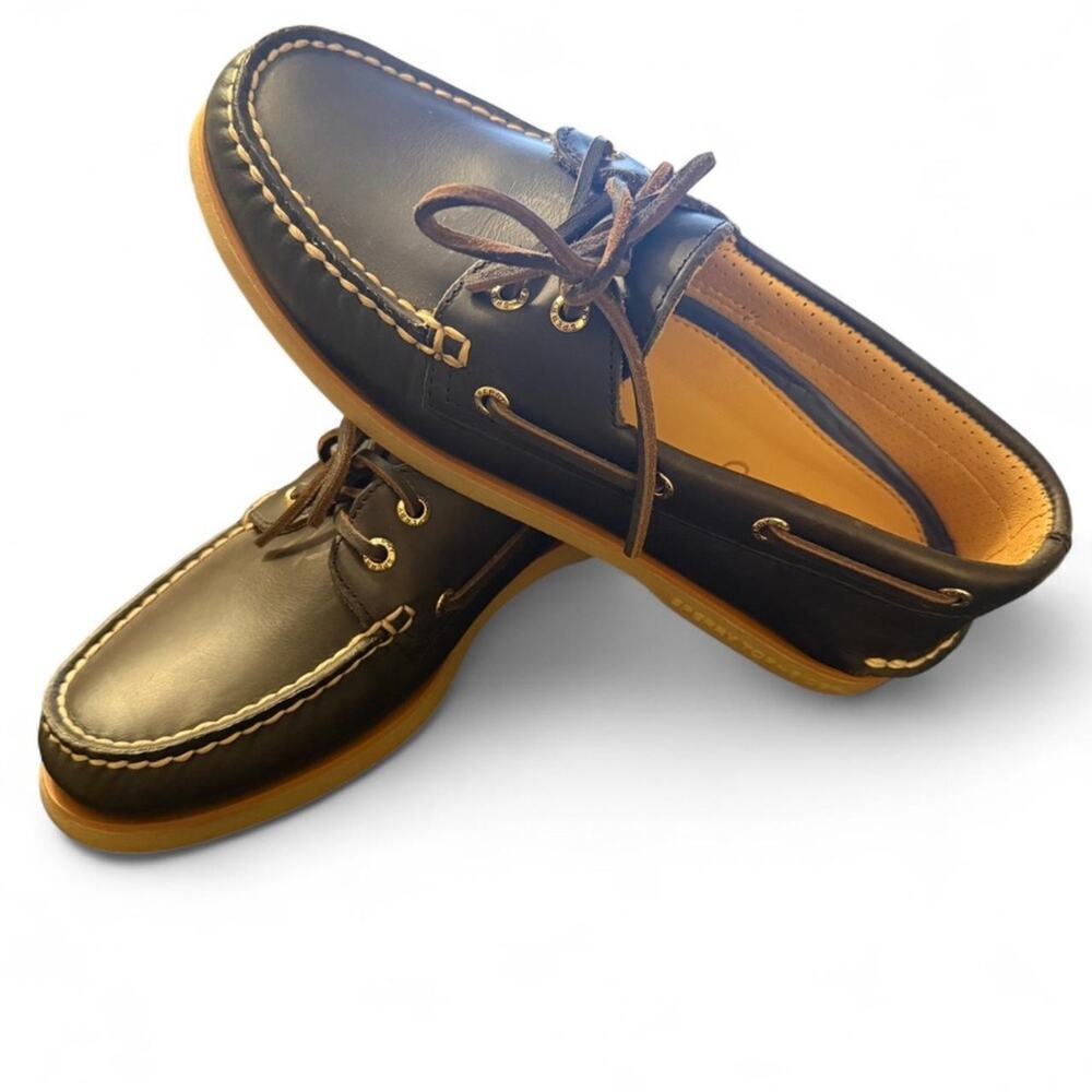 Sperry Gold Cup™ Authentic Original™ 2-Eye Boat Shoe (sz 7.5 M / 9 W)